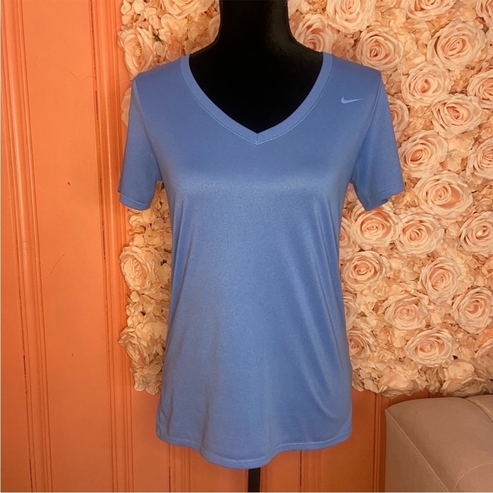NIKE T SHIRT
